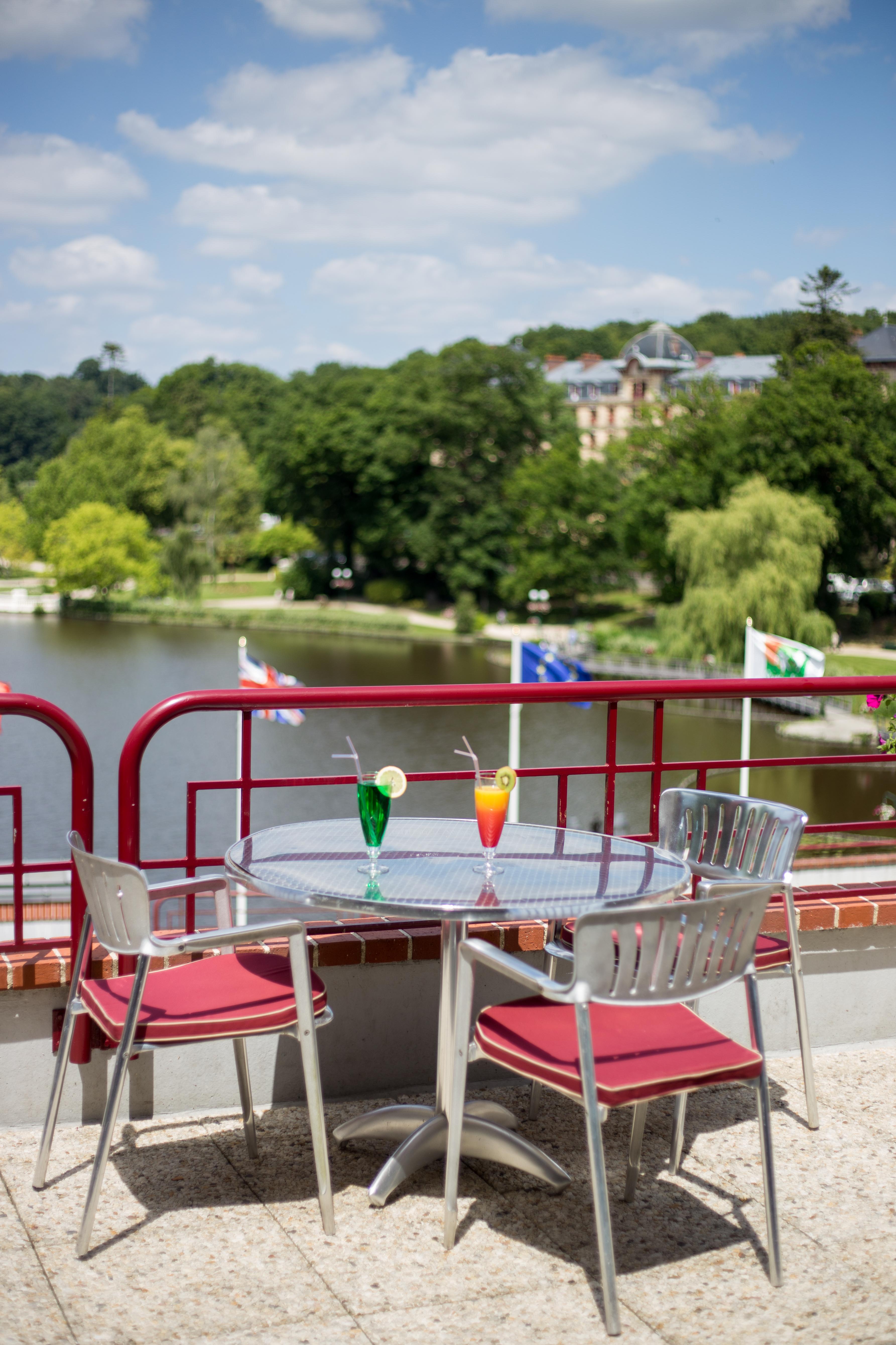 Hotel Spa Du Beryl Bagnoles de l'Orne Normandie Bagian luar foto