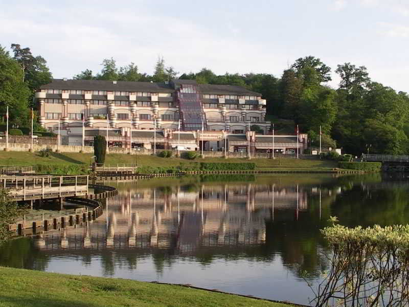Hotel Spa Du Beryl Bagnoles de l'Orne Normandie Bagian luar foto